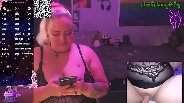 DarkBunnyPlay online show from 18, 12, 2025