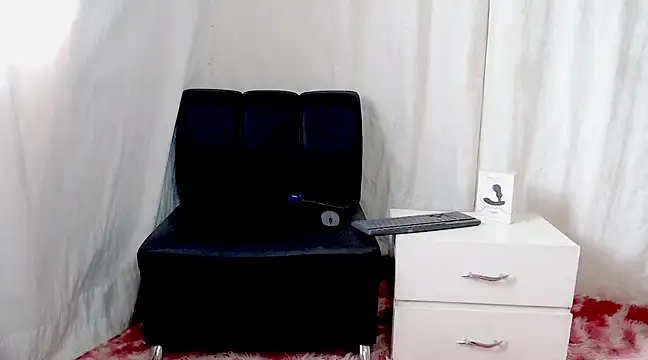 Snapshot of Astrid__V_ chatting on 18, 2, 2025 Astrid V online show from 18, 2, 2025