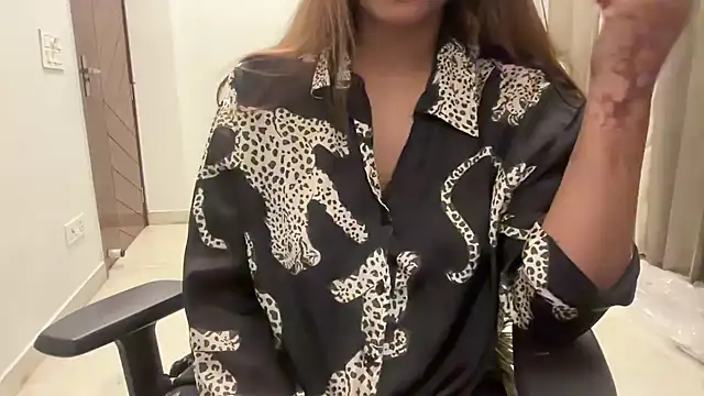 Queen Sakhi online show from 19, 3, 2025