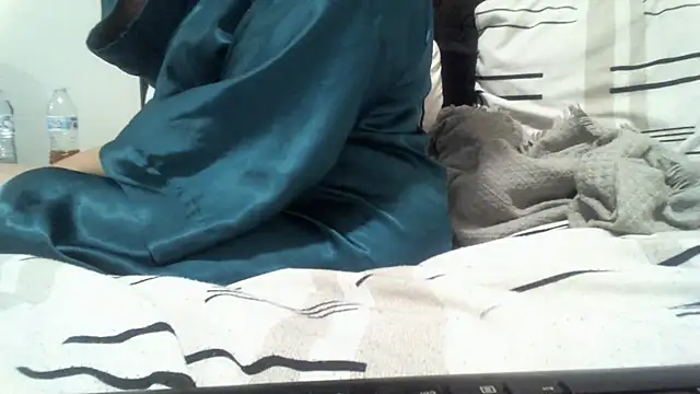 Snapshot of lofibunni chatting on 5, 7, 2026 lofibunni online show from 5, 7, 2026