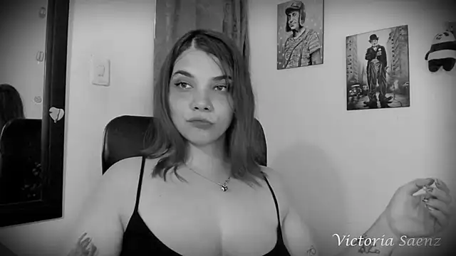 victoriaasaenz  online show from 13, 2, 2025
