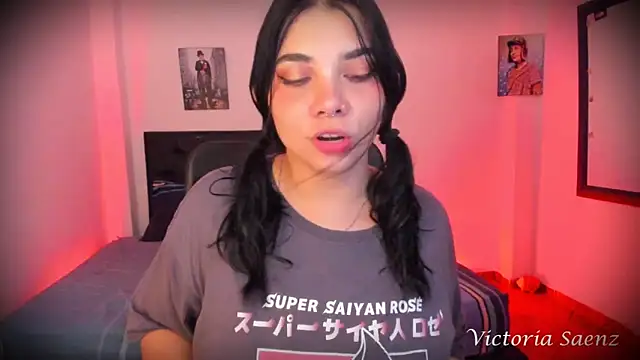 victoriaasaenz  online show from 12, 10, 2025