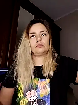 KrissSexi online show from 26, 10, 2025