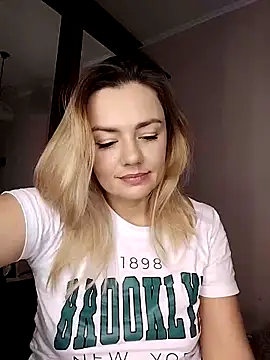 KrissSexi online show from 24, 10, 2025