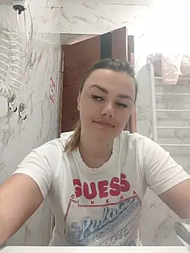 KrissSexi online show from 7, 7, 2026