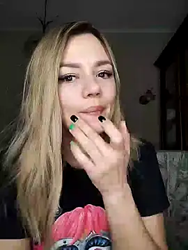 KrissSexi online show from 18, 3, 2025