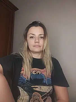 KrissSexi online show from 28, 11, 2025