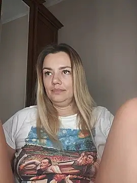 KrissSexi online show from 28, 10, 2025