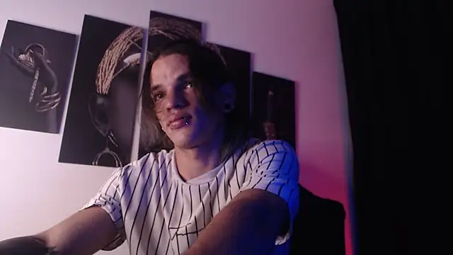 Snapshot of AlbertBernal69 chatting on 19, 11, 2025 AlbertBernal69 online show from 19, 11, 2025