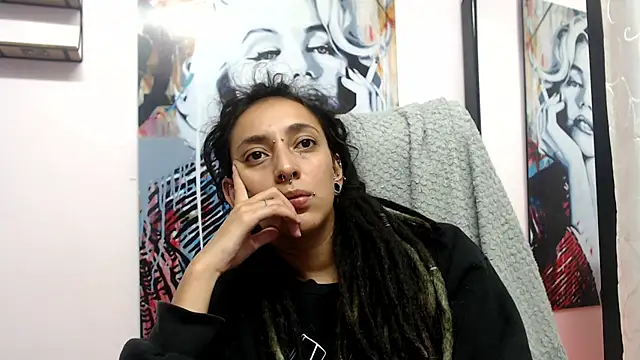 Snapshot of ORIANNA_BODMOD chatting on 13, 5, 2026 ORIANNA BODMOD online show from 13, 5, 2026