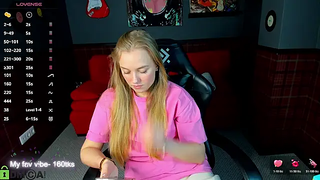 Barbie Lis online show from 5, 3, 2026