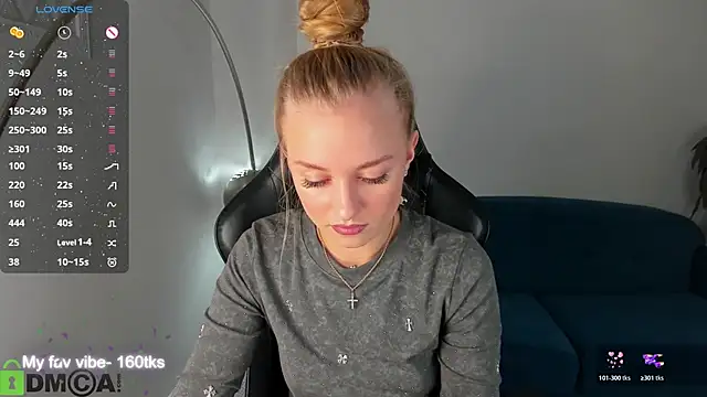 Barbie Lis online show from 9, 11, 2025