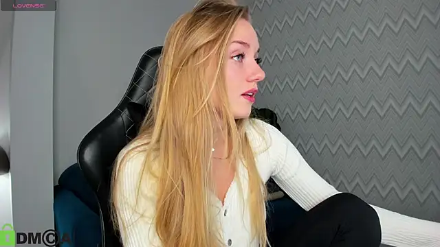 Barbie Lis online show from 20, 10, 2025