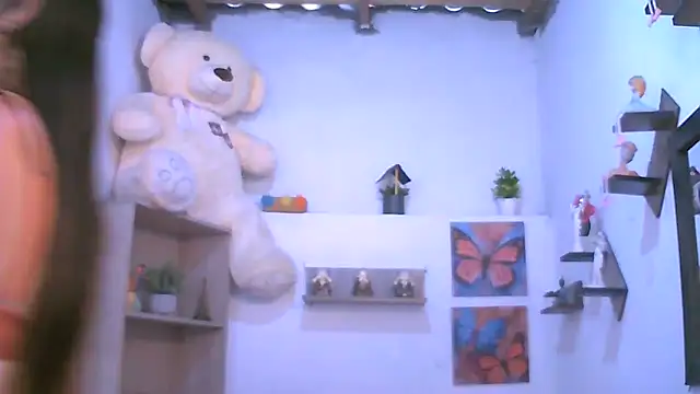 ChiaraFioree online show from 13, 11, 2025