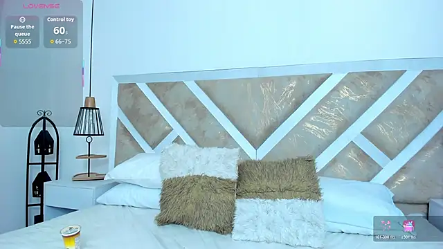 ZiaCalifa online show from 9, 2, 2026