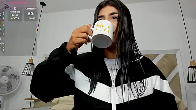 ZiaCalifa online show from 9, 4, 2026