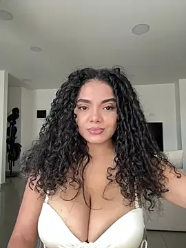 Snapshot of Mariecurl chatting on 24, 5, 2026 Mariecurl online show from 24, 5, 2026