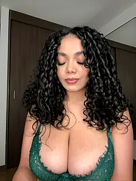 Mariecurl online show from 30, 10, 2025