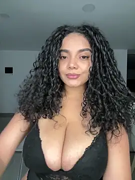 Snapshot of Mariecurl chatting on 23, 5, 2026 Mariecurl online show from 23, 5, 2026