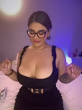 Insane Issa online show from 4, 3, 2025