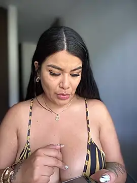 Insane Issa online show from 22, 11, 2025