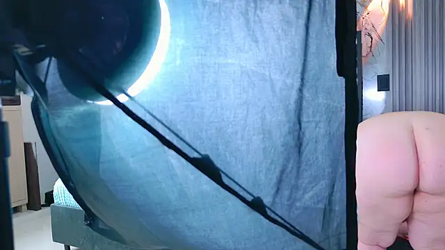 NathaxaLeans online show from 24, 10, 2025