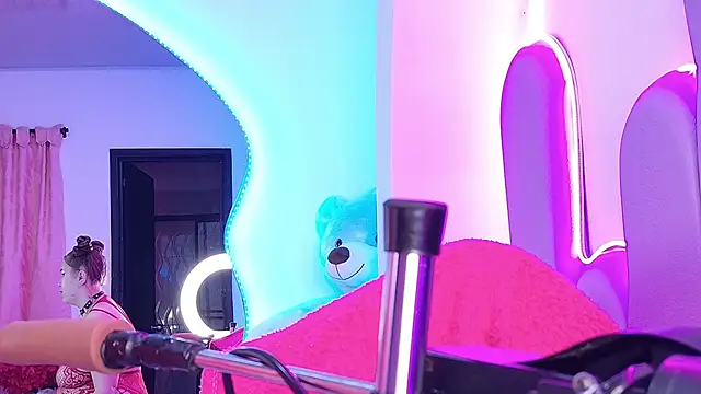 NathaxaLeans online show from 18, 4, 2026