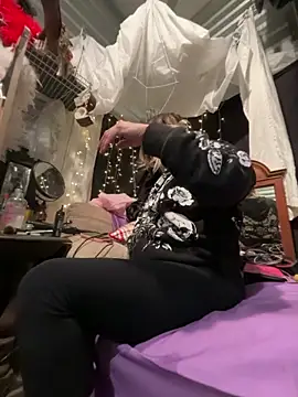 SummerBlueMoon online show from 7, 1, 2026