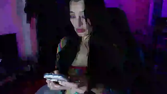 AngelaQueen  online show from 4, 11, 2025