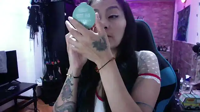 AngelaQueen  online show from 29, 10, 2025