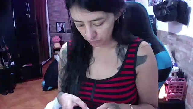 AngelaQueen  online show from 3, 6, 2026