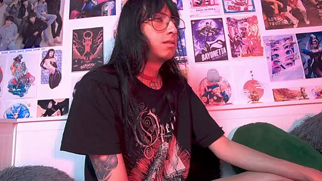 snowblack  online show from 16, 2, 2025