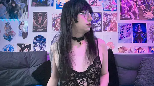 snowblack  online show from 29, 11, 2025