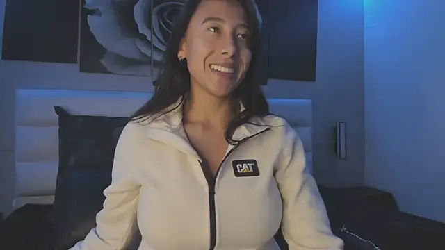 Snapshot of lena_banks chatting on 1, 12, 2025 lena banks online show from 1, 12, 2025