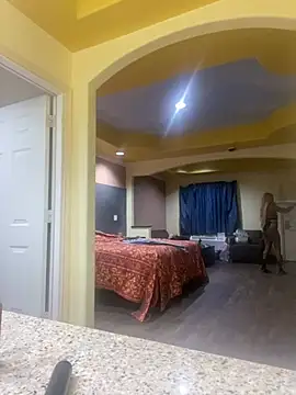 Snapshot of SlimBeenBadd1981 chatting on 26, 2, 2025 SlimBeenBadd1981 online show from 26, 2, 2025