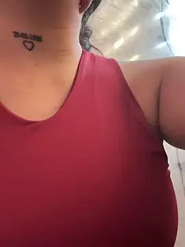 Snapshot of LunaBaker-1 chatting on 16, 10, 2025 LunaBaker-1 online show from 16, 10, 2025