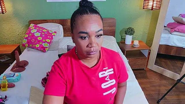 dannaahbrown online show from 15, 6, 2026