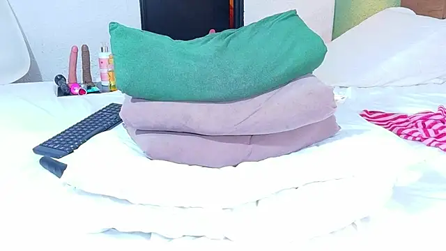 Snapshot of dannaahbrown chatting on 13, 11, 2025 dannaahbrown online show from 13, 11, 2025