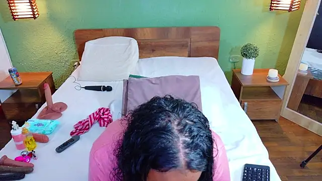 dannaahbrown online show from 19, 3, 2026