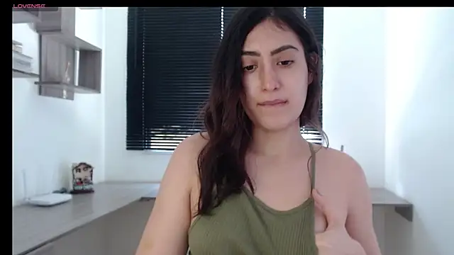 Snapshot of MIYESSI chatting on 19, 2, 2025 MIYESSI online show from 19, 2, 2025