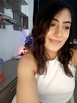 Snapshot of MIYESSI chatting on 18, 1, 2025 MIYESSI online show from 18, 1, 2025