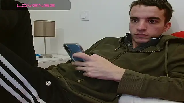 Tombgy07 online show from 4, 12, 2025