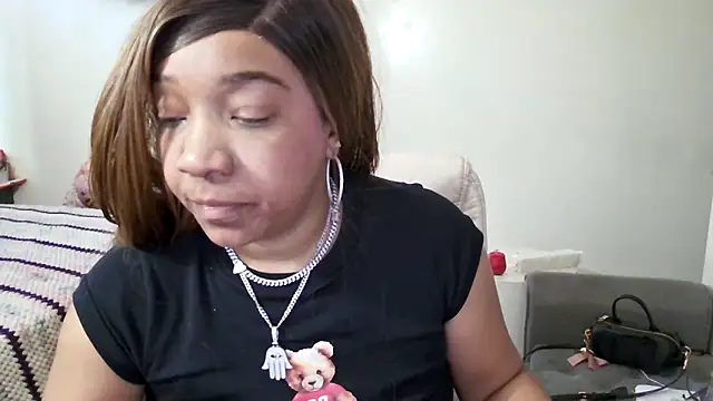 YasmineMinaj online show from 1, 12, 2025