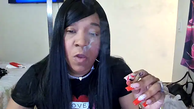 YasmineMinaj online show from 23, 12, 2025