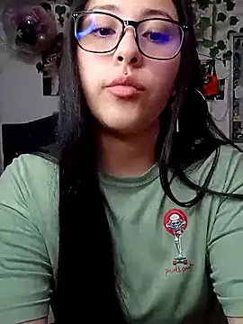 Snapshot of persefone_core chatting on 11, 3, 2025 persefone core online show from 11, 3, 2025