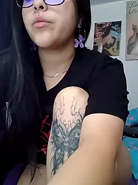 Snapshot of persefone_core chatting on 14, 12, 2024 persefone core online show from 14, 12, 2024