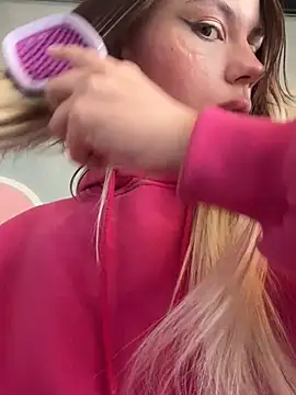 Snapshot of KittyKatyDream chatting on 22, 3, 2025 KittyKatyDream online show from 22, 3, 2025