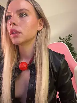 KittyKatyDream online show from 1, 12, 2025