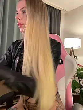 KittyKatyDream online show from 18, 4, 2026