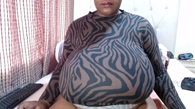 CHOCOLATEDARKBUSTYX online show from 12, 4, 2026